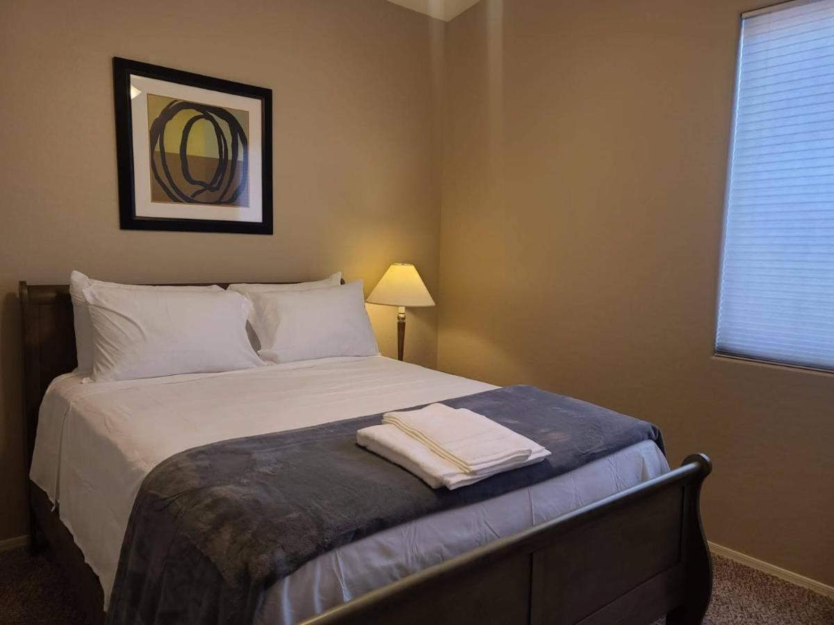 Phoenix II Minutes To Airport And Downtown Extérieur photo