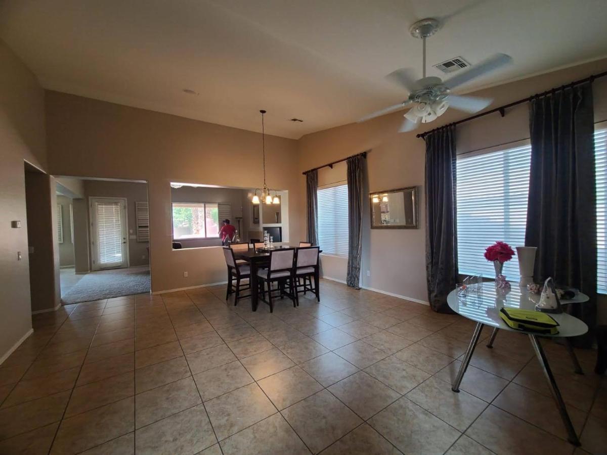 Phoenix II Minutes To Airport And Downtown Extérieur photo